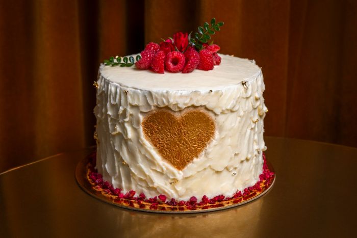  6” red velvet raspberry lovers’ cake